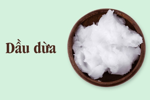 Làm gel bằng dầu dừa.